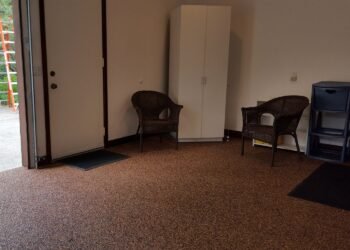 Floor mats in a garage