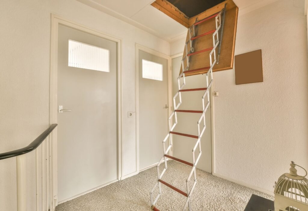 Folding attic ladder